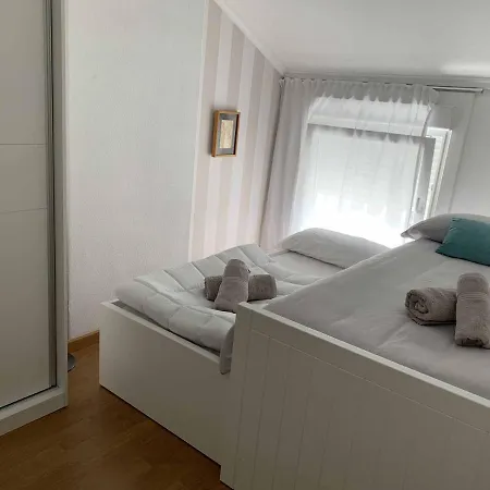 ático En Calle Príncipe Recién Reformado * Vigo