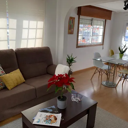 Appartement ático En Calle Príncipe Recién Reformado