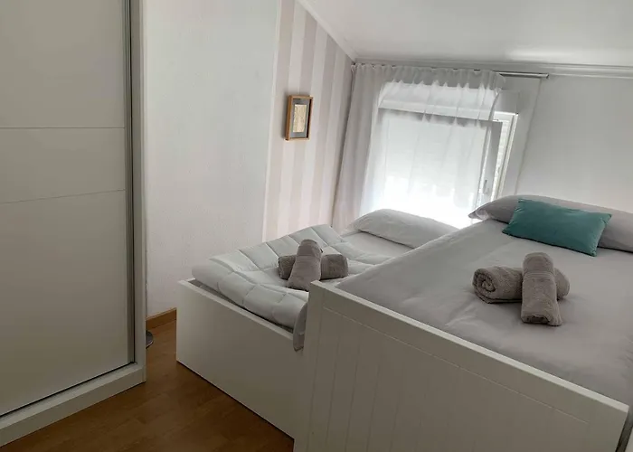 Atico En Calle Principe Recien Reformado * Comarca de Vigo